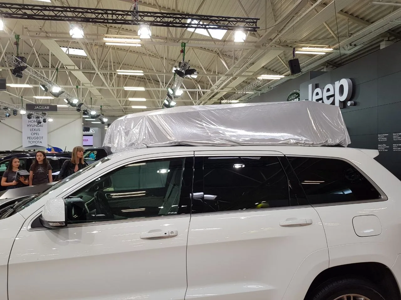 Alumined na autosalóne